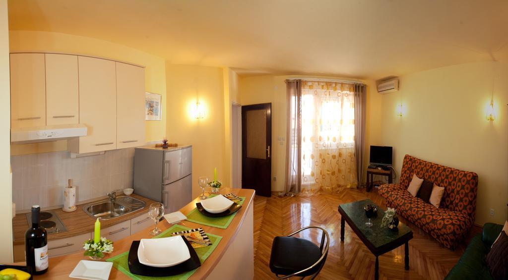 Apartments Beautiful Sandy Beach Split Quarto foto
